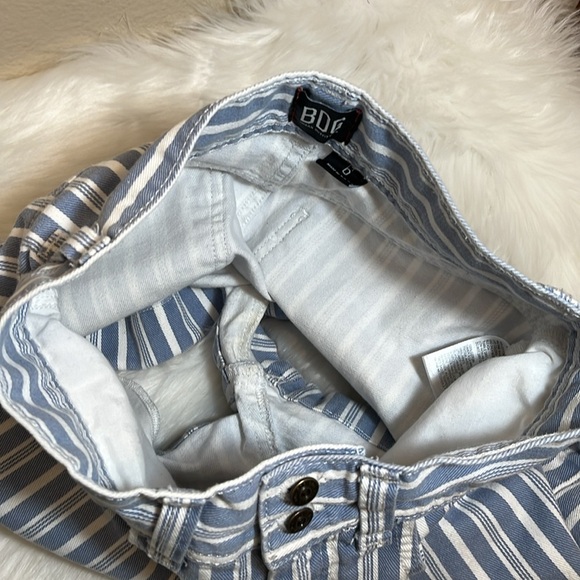 BDG Urban Outfitters Blue White Striped Jean Shorts - Picture 8 of 9